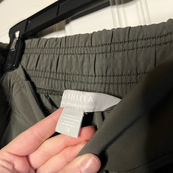 Athleta Textured Brooklyn Jogger Pant - Picture 6 of 11